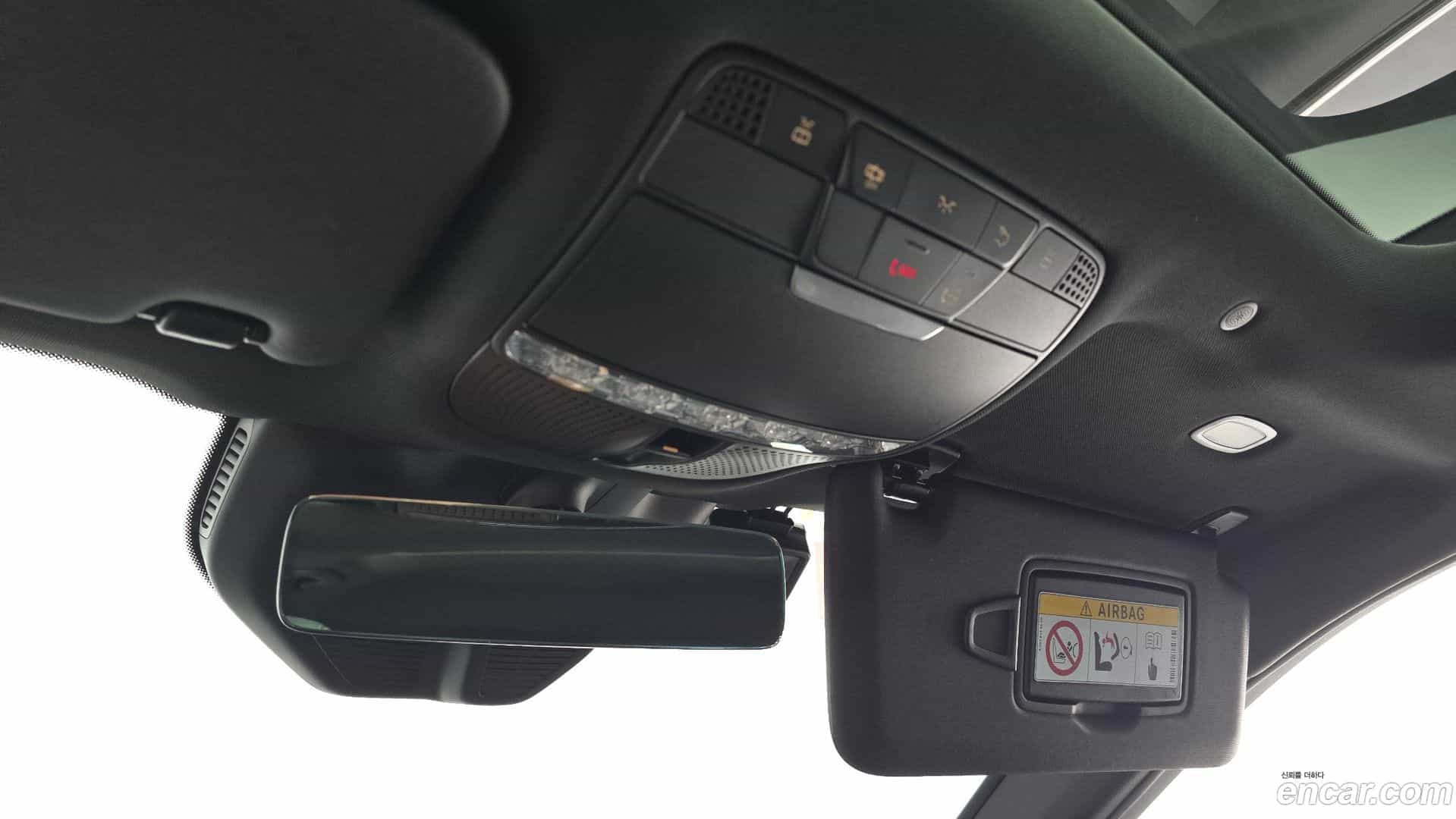 GLC-Class Mercedes-Benz 2021.11-OPTION-023