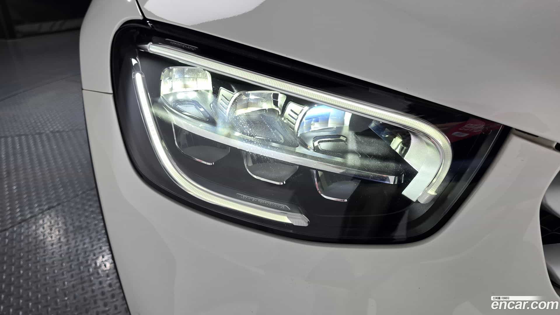 GLC-Class Mercedes-Benz 2021.11-OUTER-032
