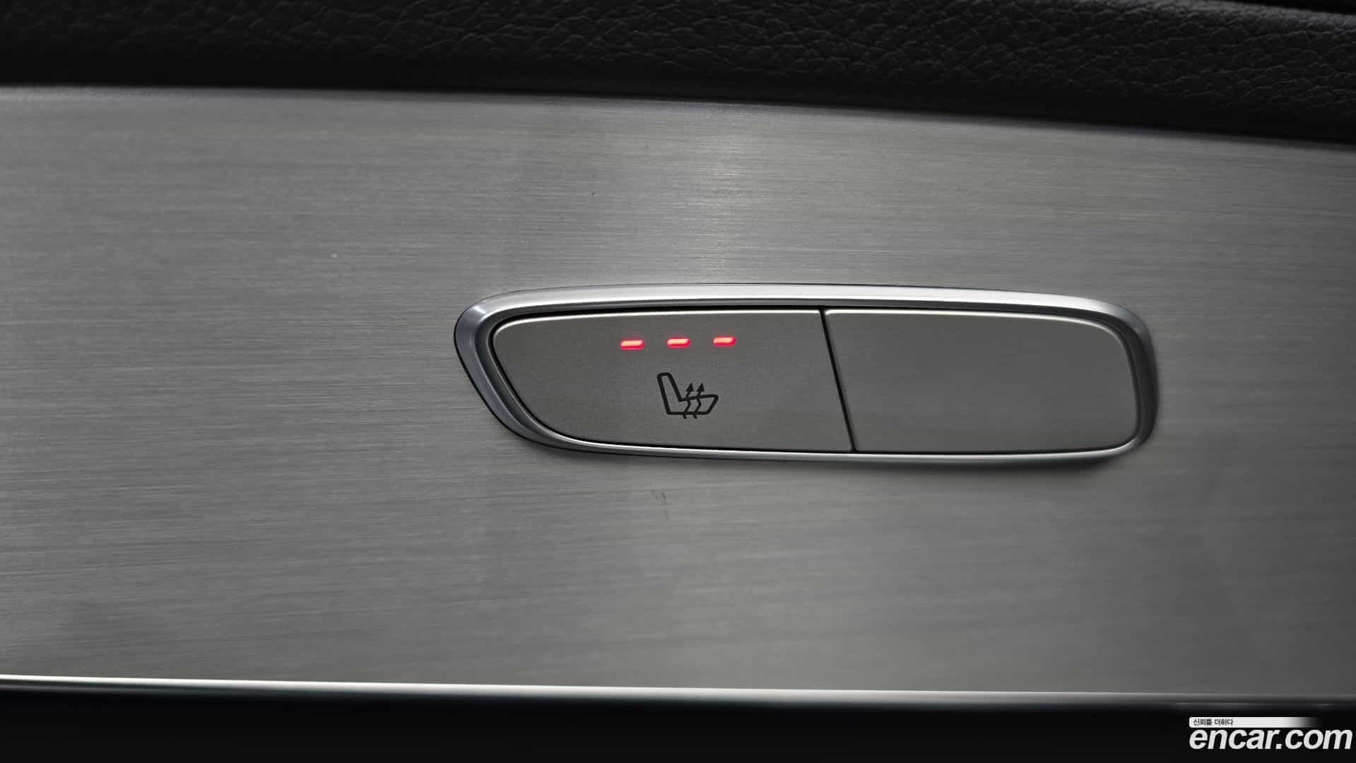 GLC-Class Mercedes-Benz 2021.11-OPTION-044