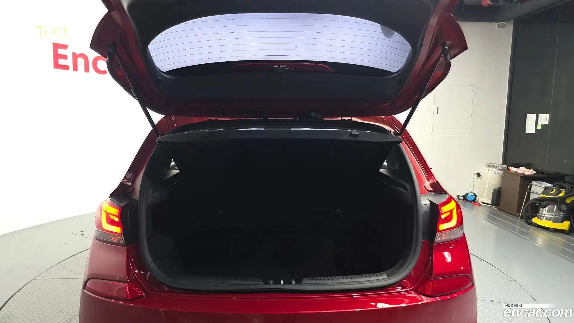 i30 Hyundai 2018.2-OPTION-042