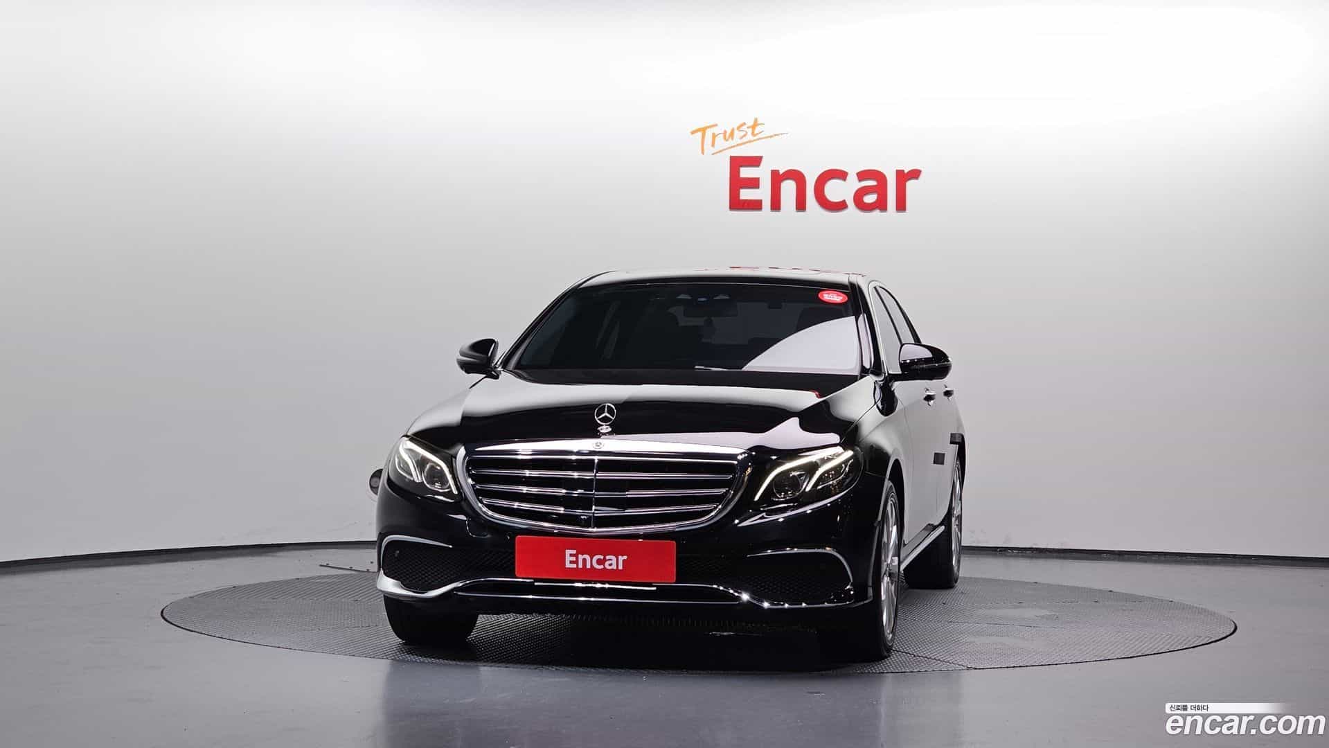 E-Class Mercedes-Benz 2020.8-OUTER-003