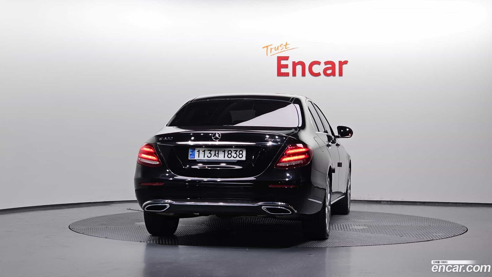 E-Class Mercedes-Benz 2020.8-OUTER-004