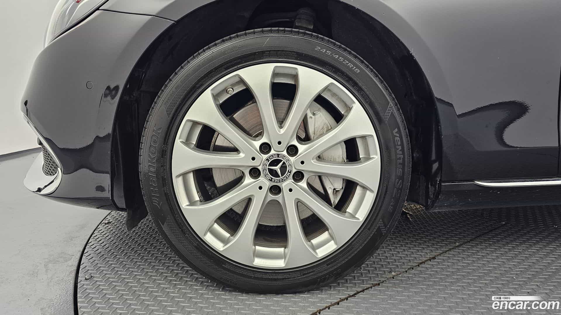 E-Class Mercedes-Benz 2020.8-OUTER-005