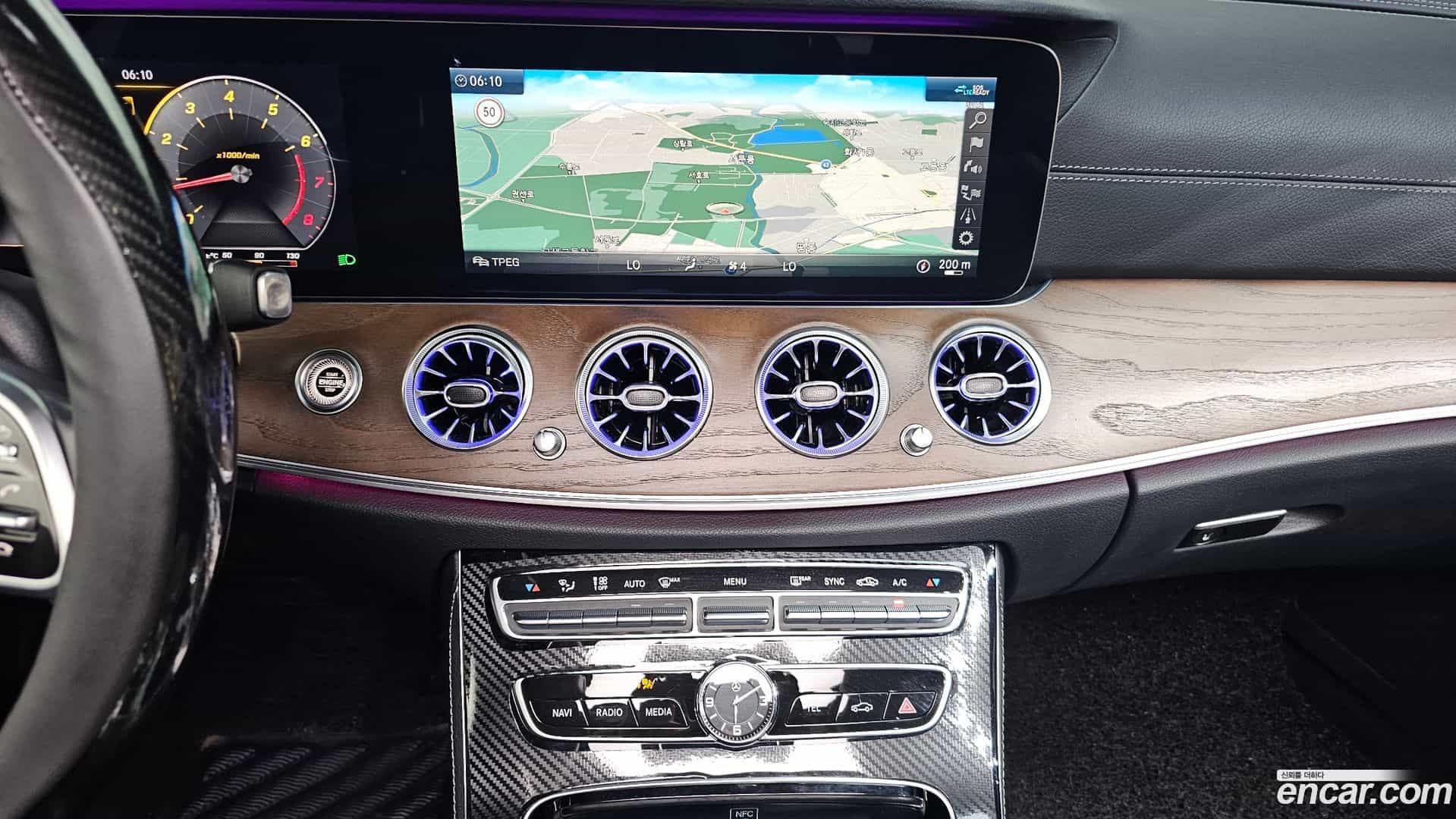 E-Class Mercedes-Benz 2020.8-OPTION-016