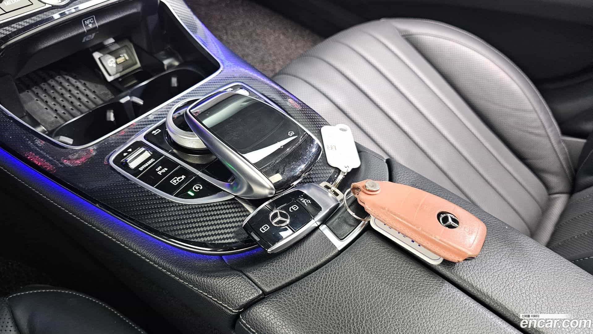E-Class Mercedes-Benz 2020.8-OPTION-019
