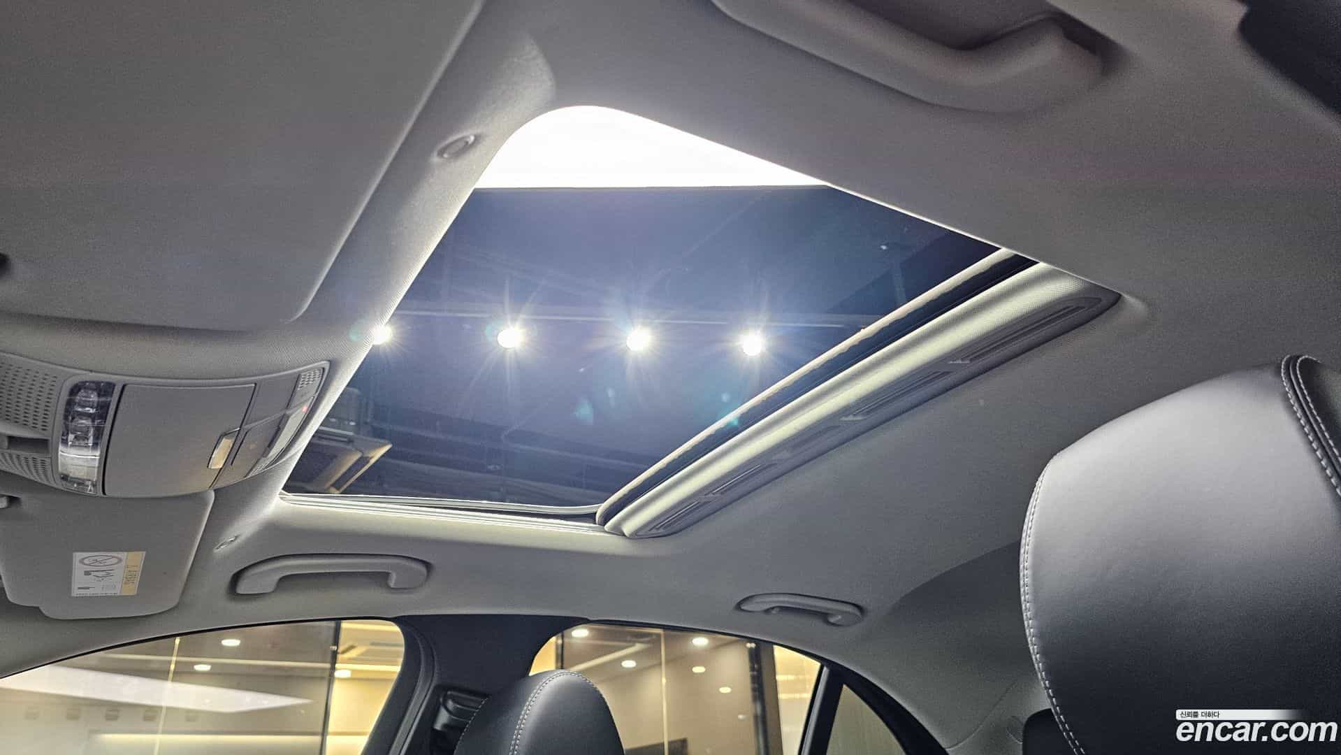 E-Class Mercedes-Benz 2020.8-OPTION-020