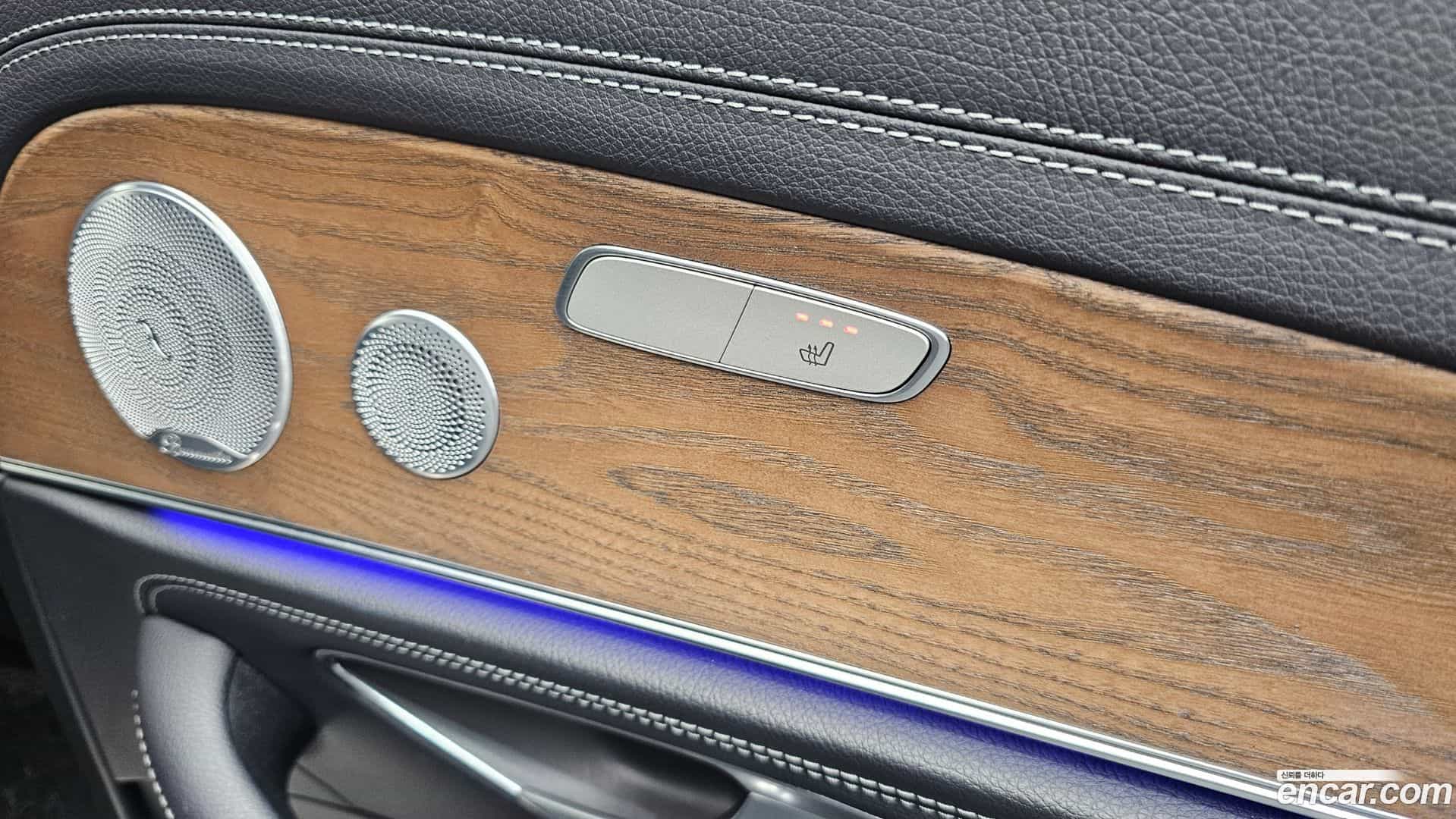 E-Class Mercedes-Benz 2020.8-OPTION-024