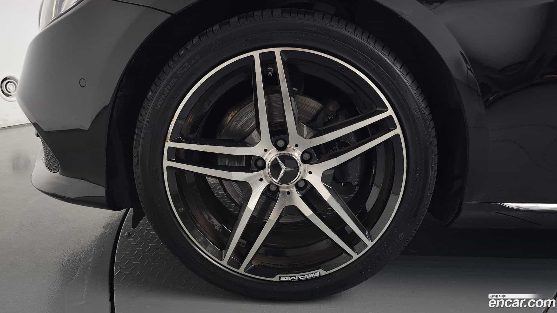 E-Class Mercedes-Benz 2017.8-OUTER-005