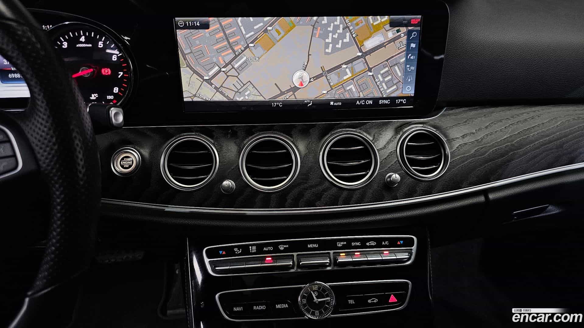 E-Class Mercedes-Benz 2017.8-OPTION-018