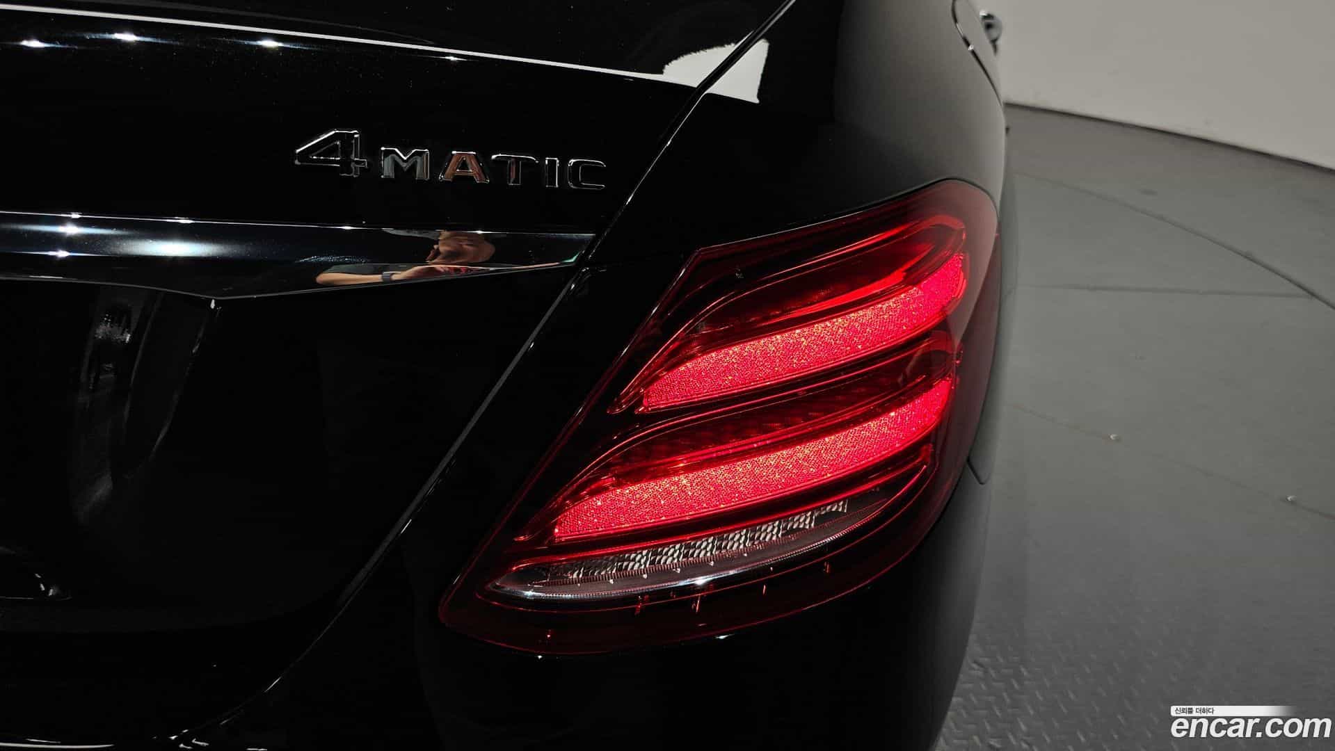 E-Class Mercedes-Benz 2017.8-OUTER-033