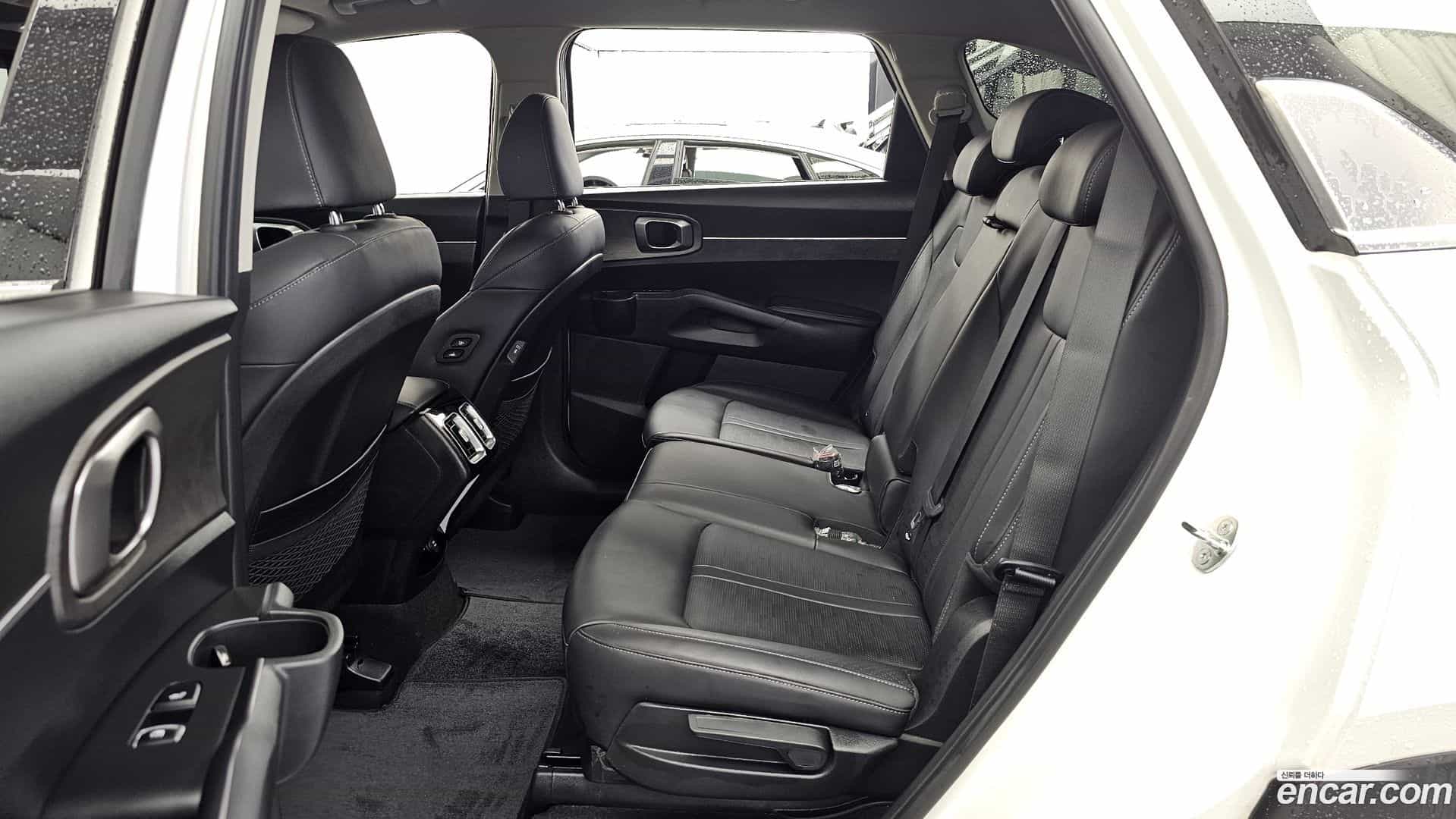 Sorento Kia 2023.8-INNER-036