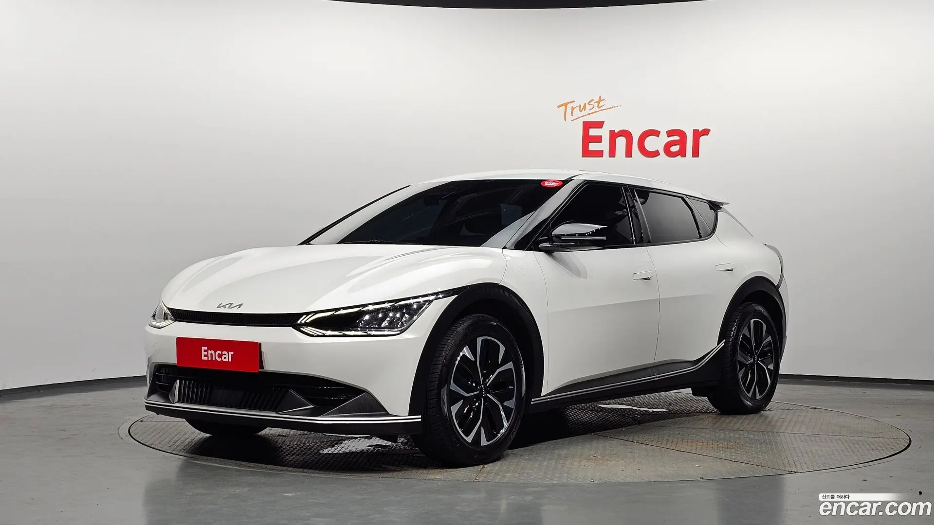 Main__Slider__Photo:EV6 Kia 2022.4-0