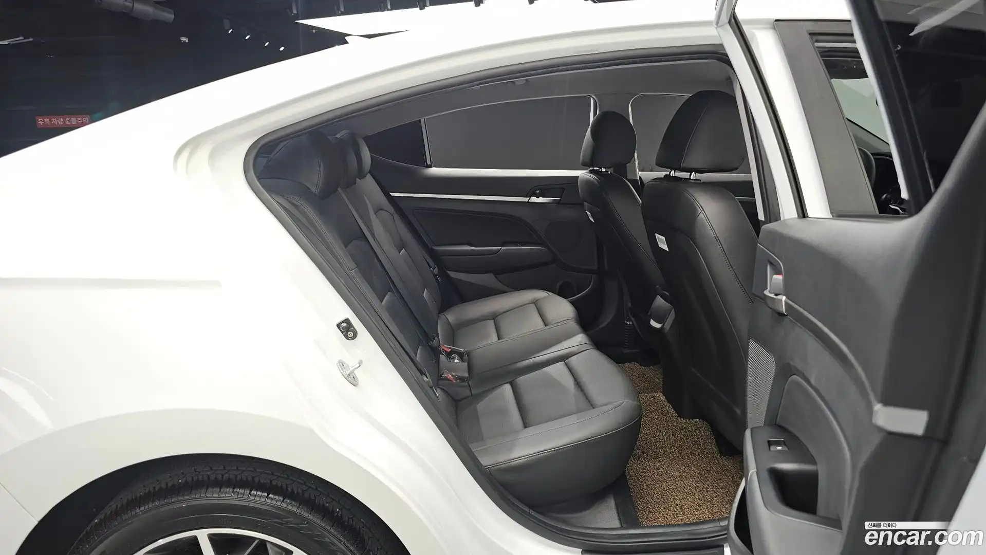 AVANTE Hyundai 2020.1-OPTION-015