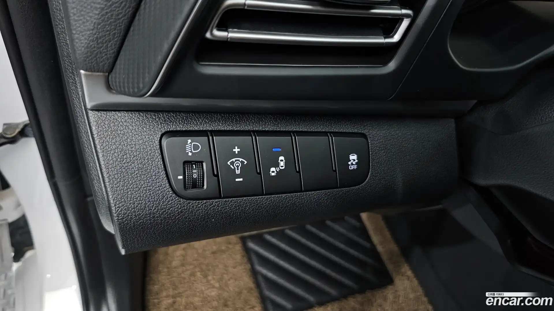 AVANTE Hyundai 2020.1-OPTION-022