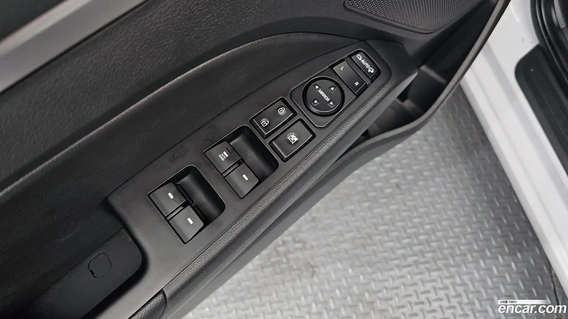 AVANTE Hyundai 2020.1-OPTION-040