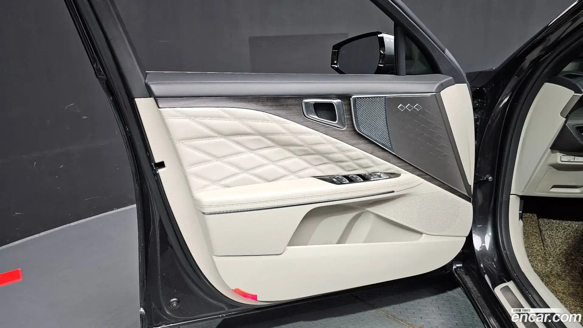K8 Kia 2022.2-INNER-034