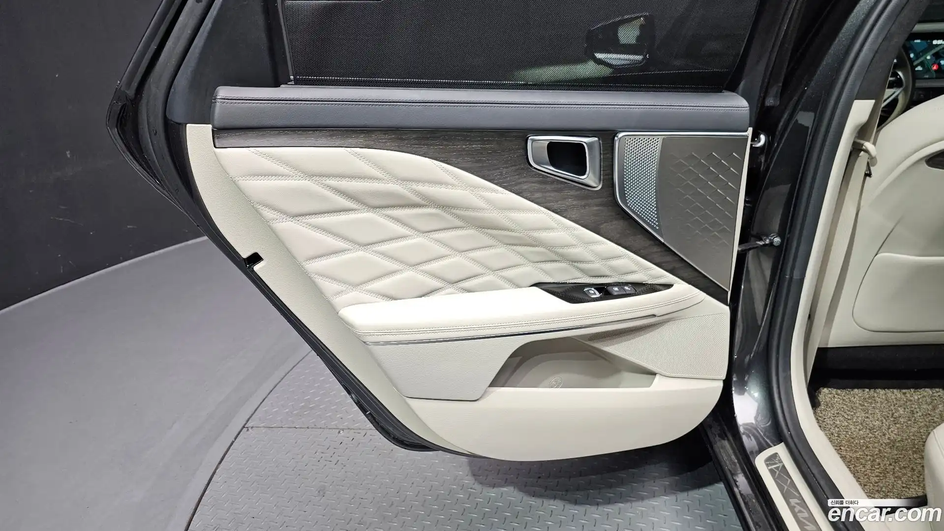 K8 Kia 2022.2-INNER-035