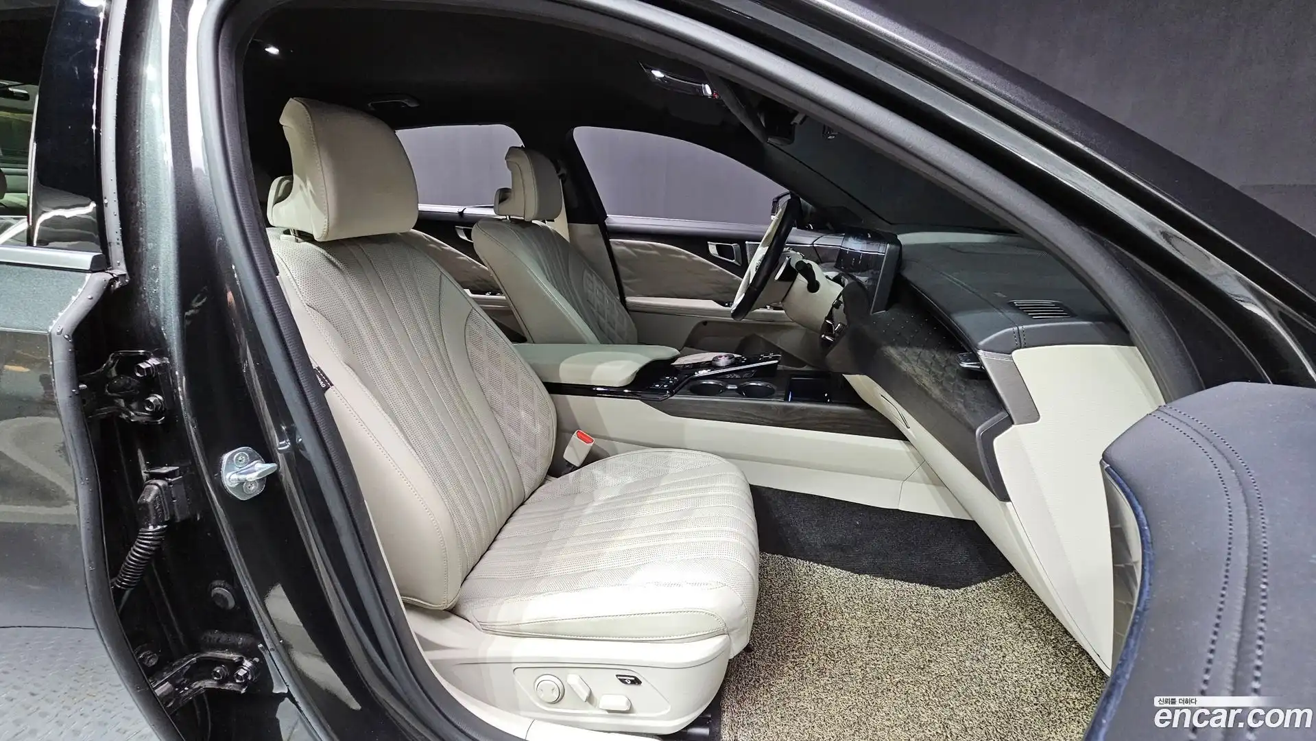 K8 Kia 2022.2-INNER-036