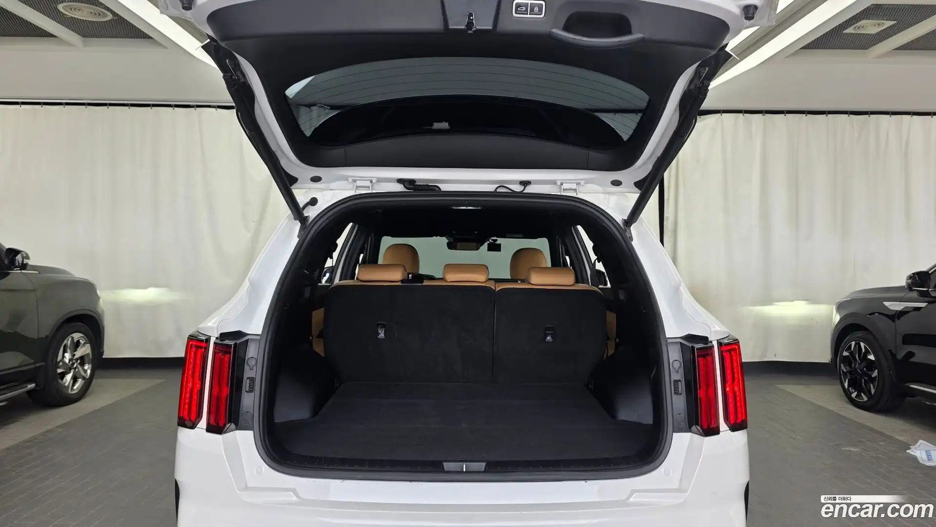 Sorento Kia 2023.6-OPTION-024