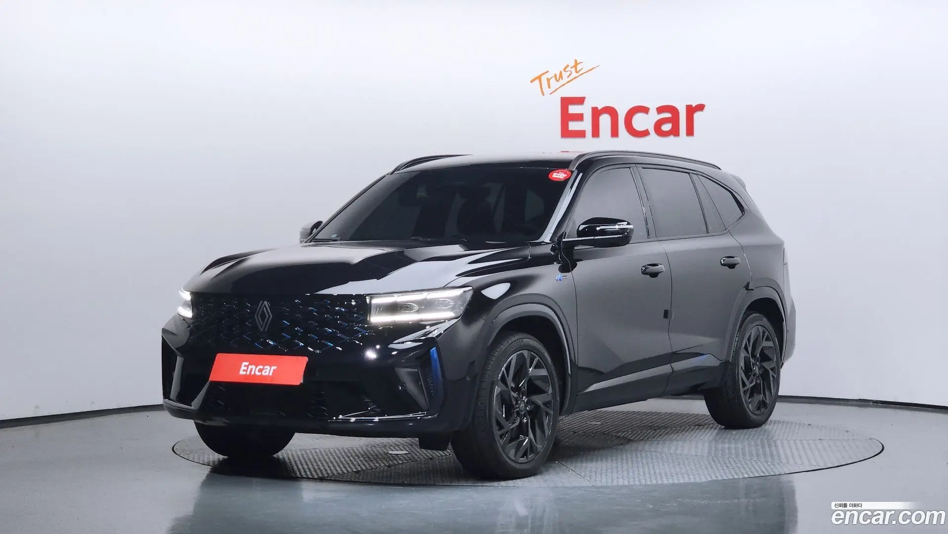 Main__Slider__Photo:Grand Koleos Renault Korea 2024.11-0