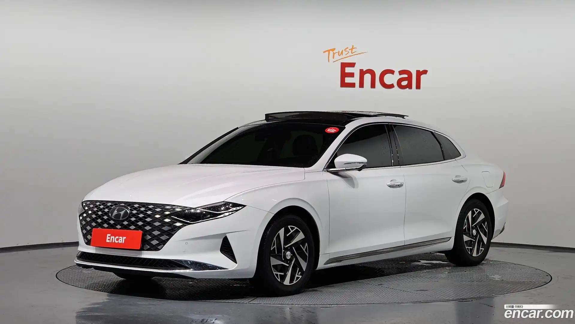 Grandeur Hyundai 2022.5-OUTER-001