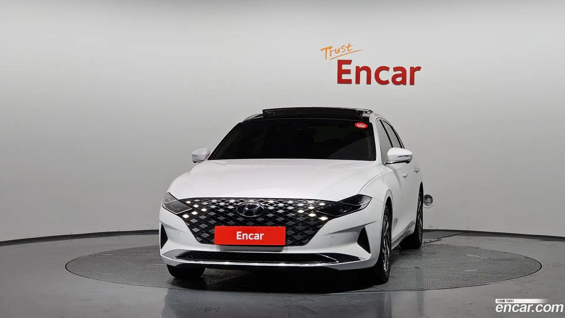 Grandeur Hyundai 2022.5-OUTER-003