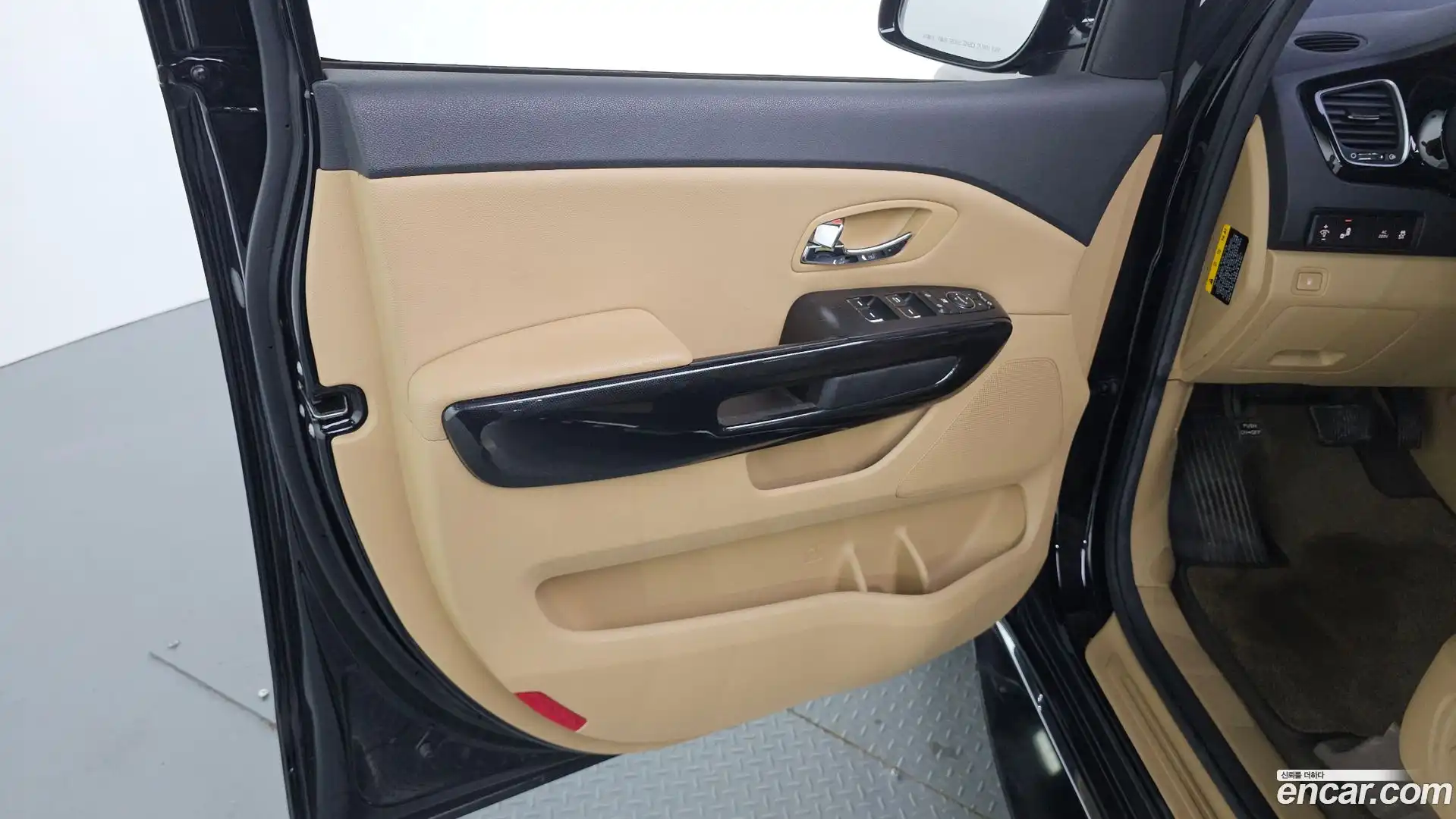 Canival Kia 2017.8-INNER-034