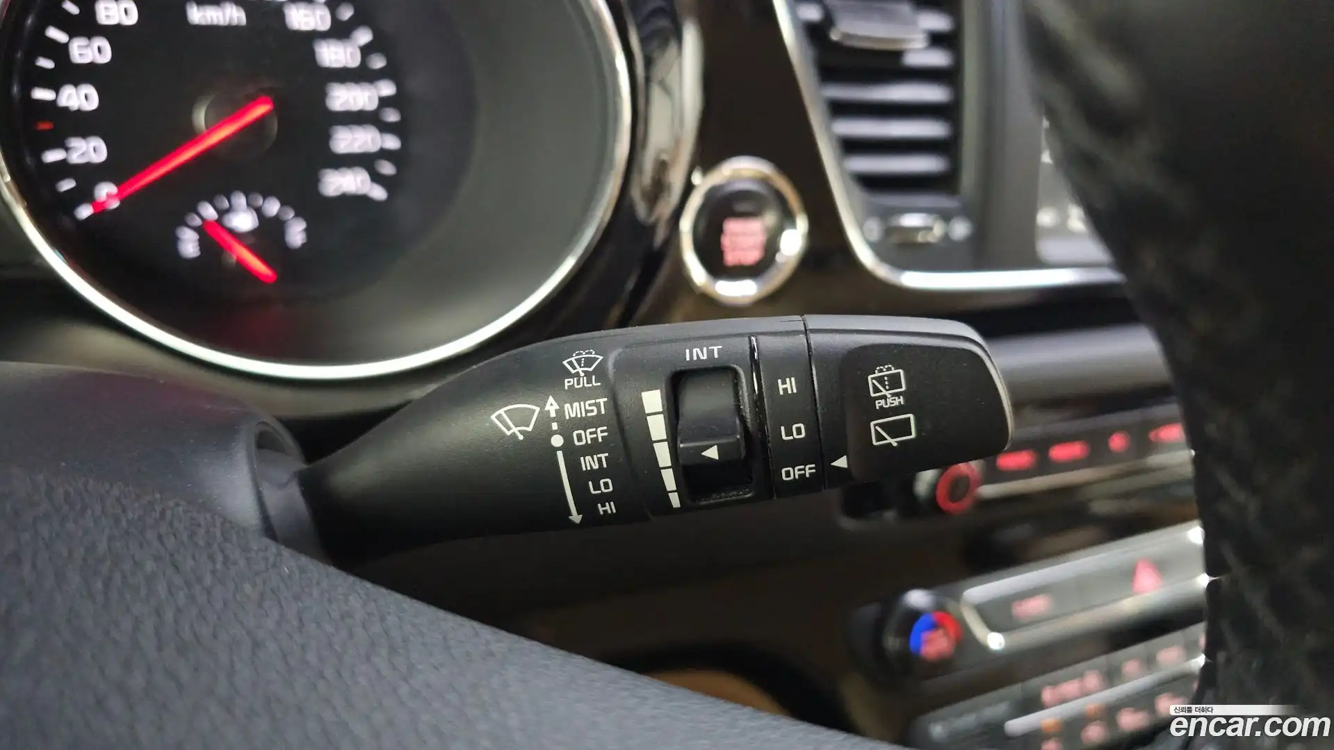 Canival Kia 2017.8-OPTION-041
