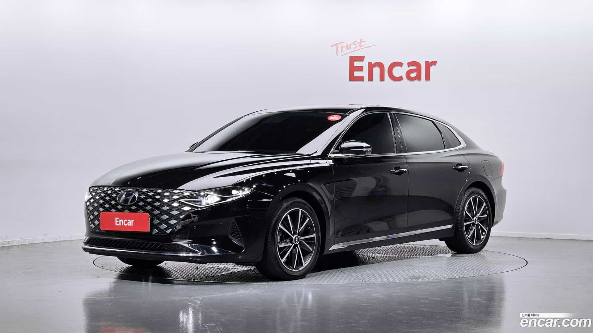Grandeur Hyundai 2022.1-OUTER-003