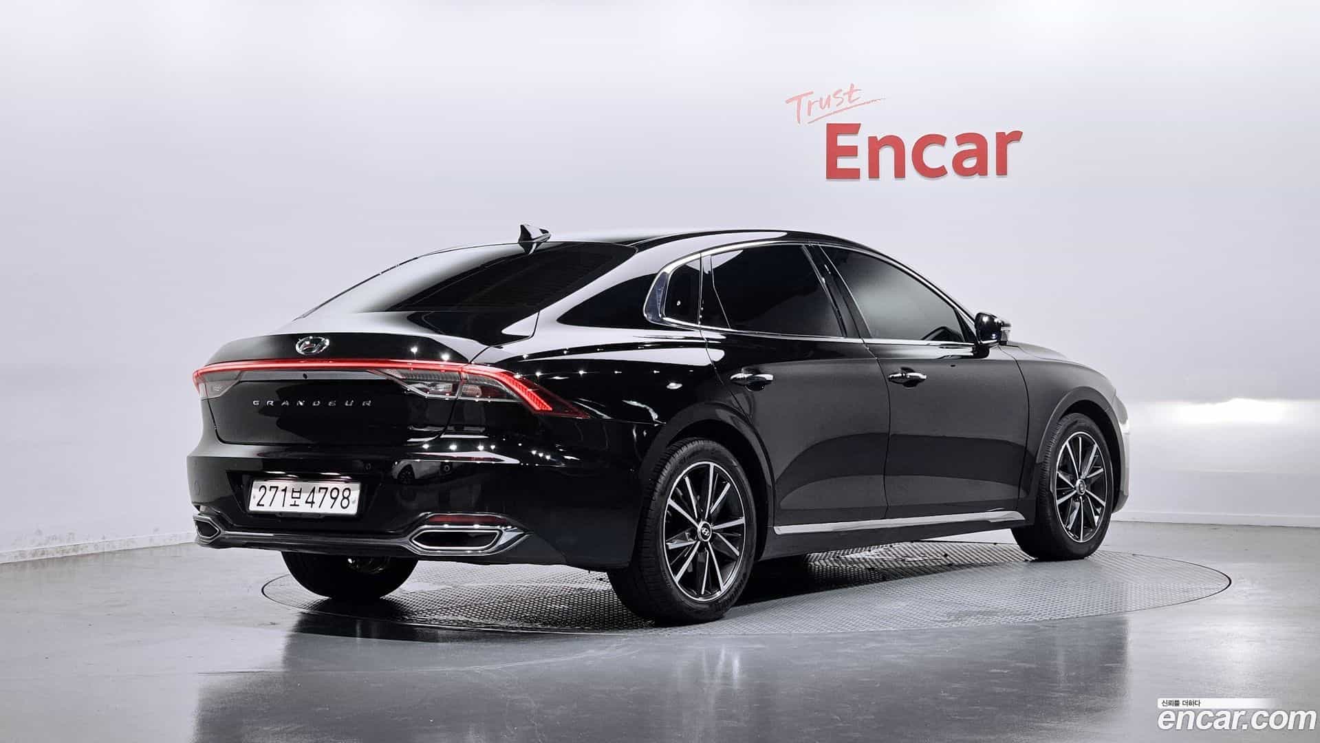 Grandeur Hyundai 2022.1-OUTER-004