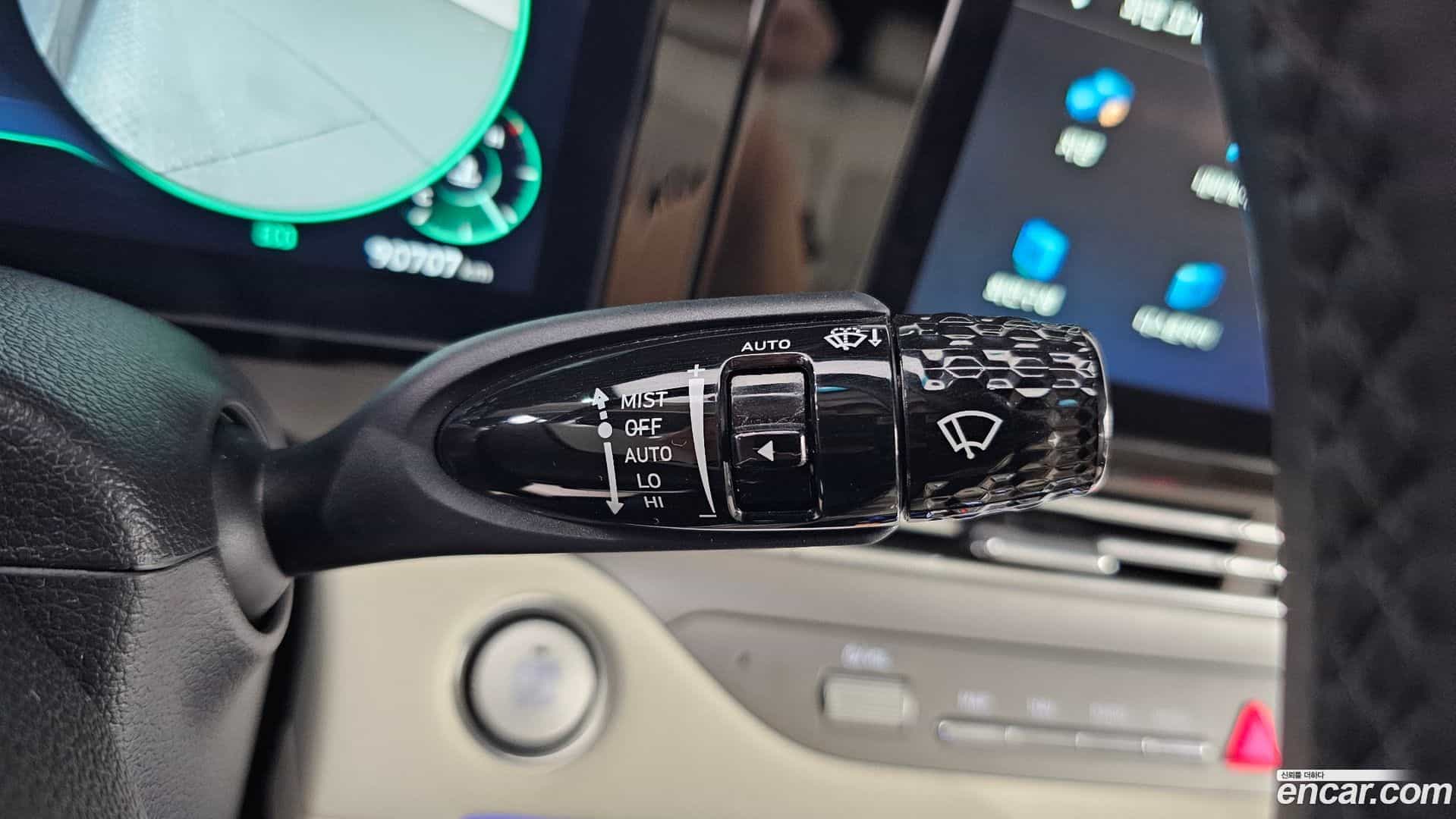 Grandeur Hyundai 2022.1-OPTION-023