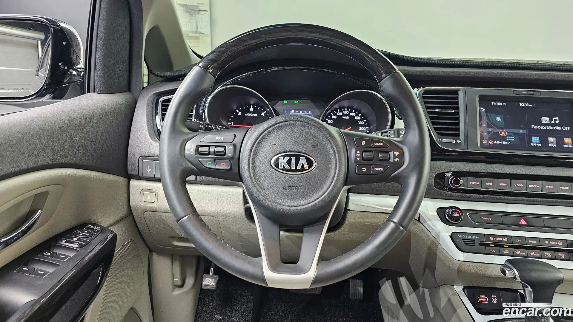 Canival Kia 2016.6-OPTION-017