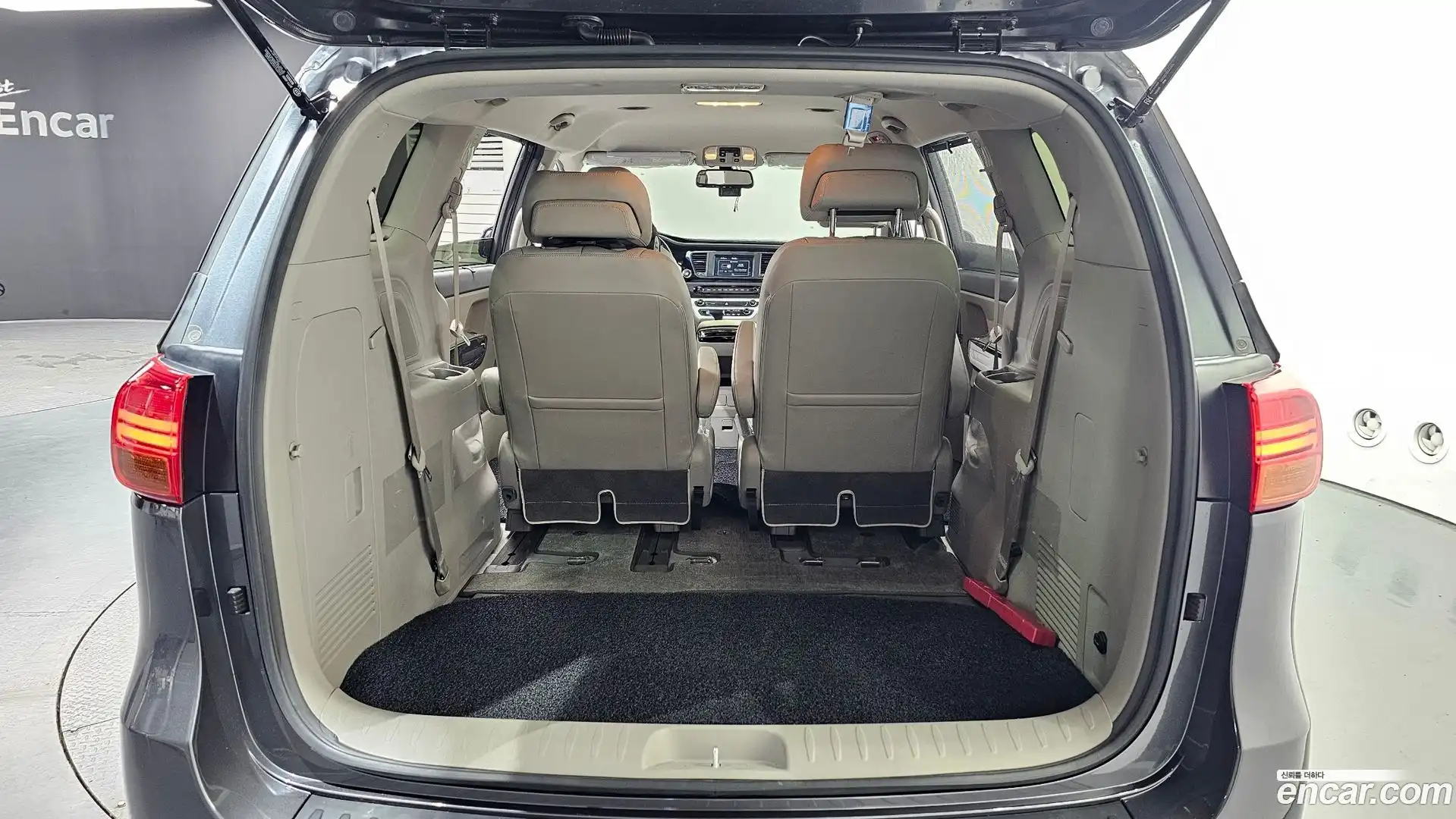 Canival Kia 2016.6-OPTION-024