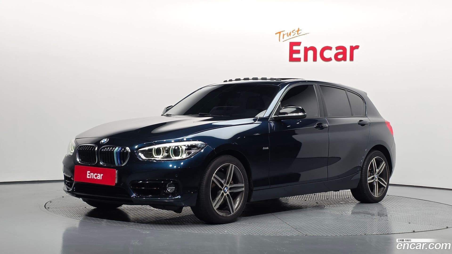 Main__Slider__Photo:1-Series BMW 2017.3-0