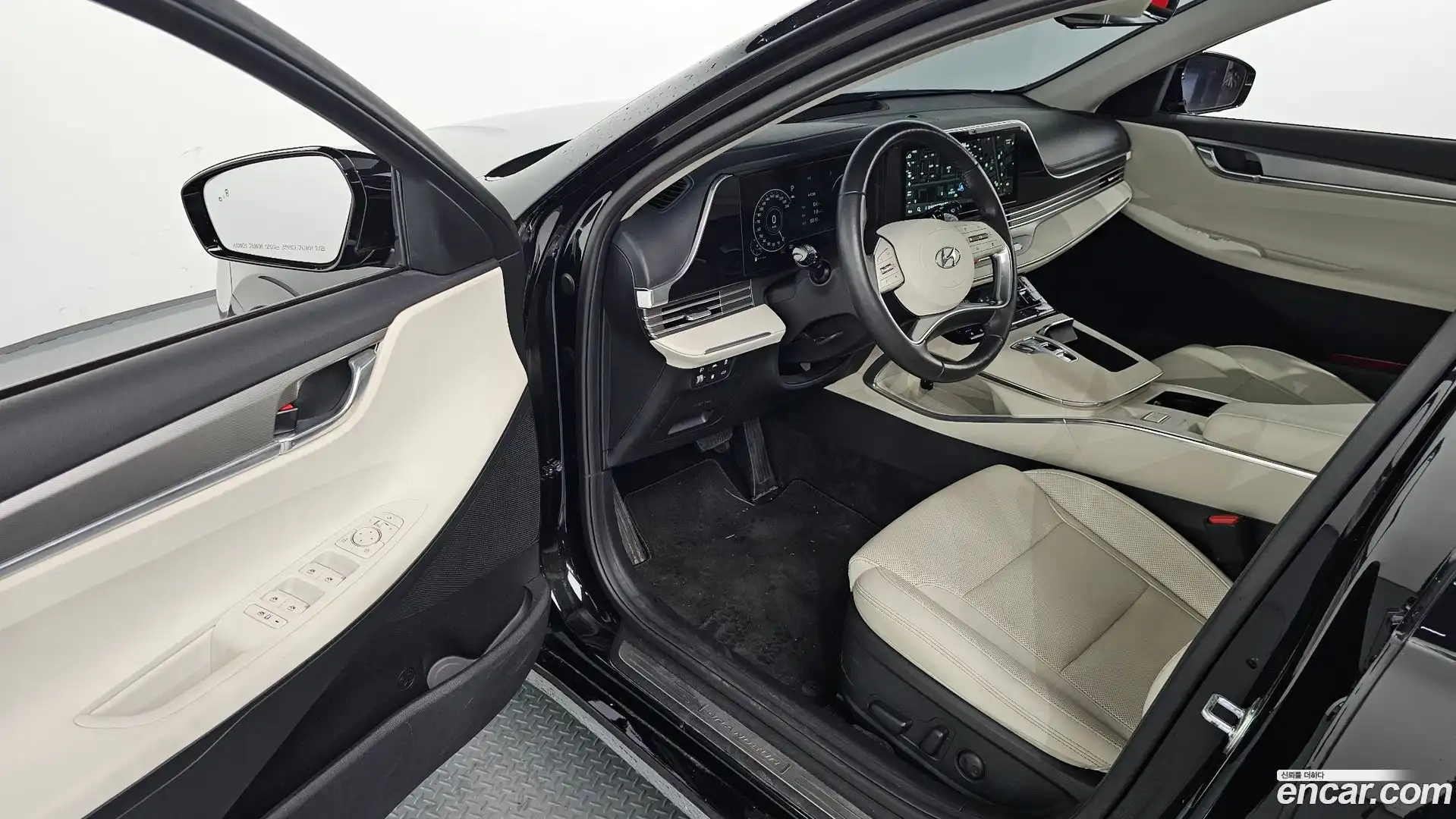 Grandeur Hyundai 2021.5-INNER-010