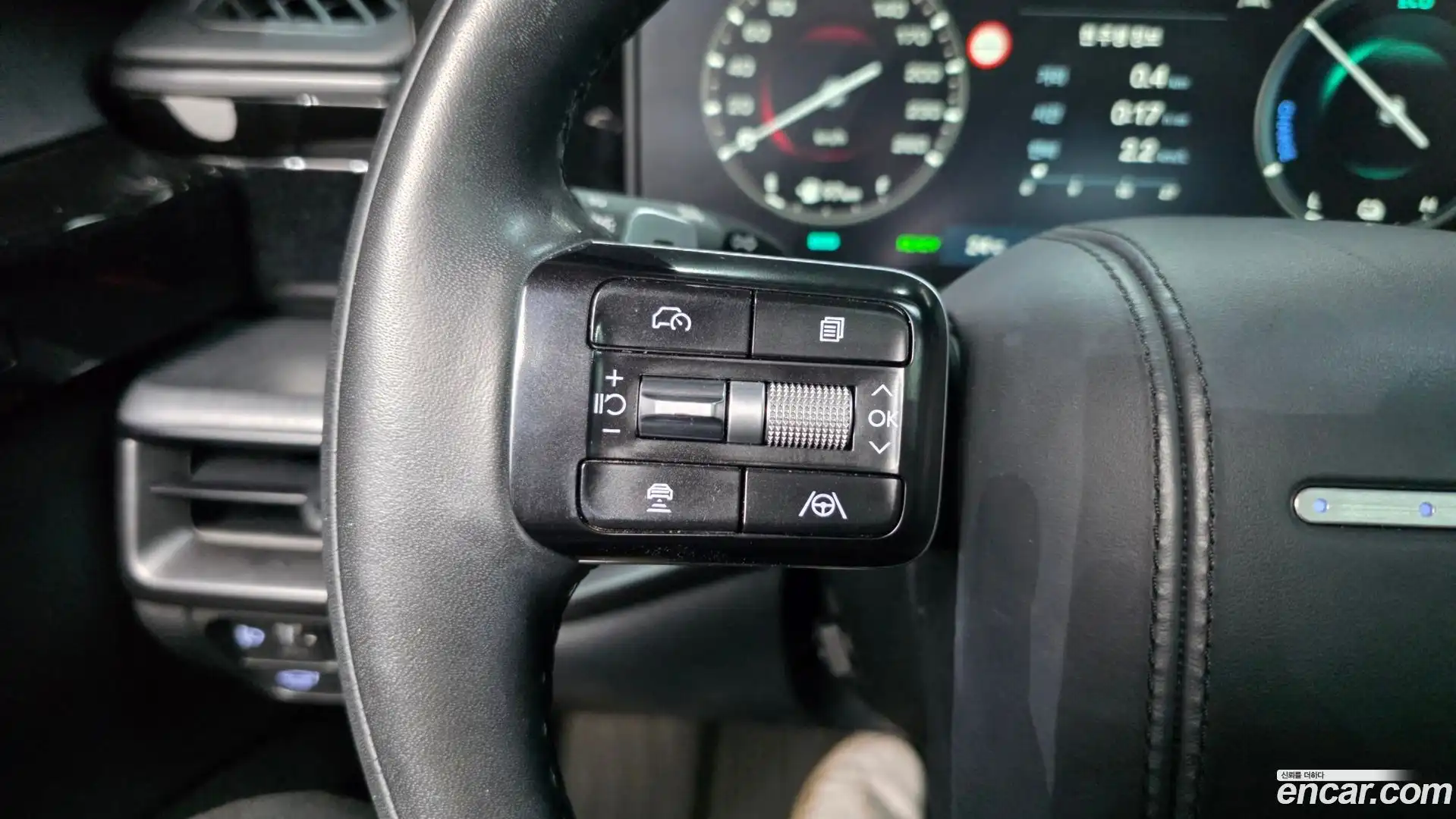 Grandeur Hyundai 2023.7-OPTION-045
