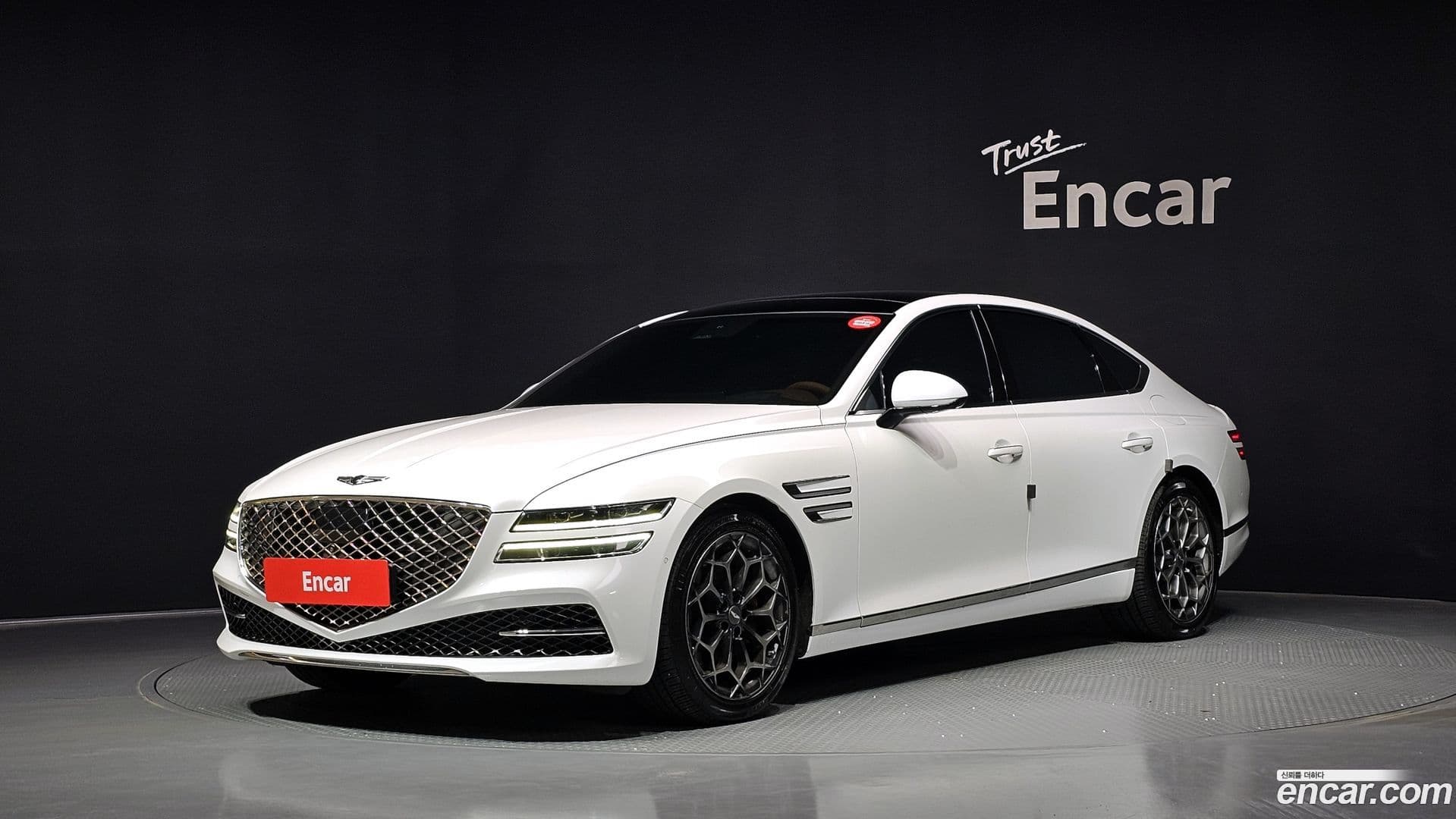 Main__Slider__Photo:G80 Genesis 2021.6-0