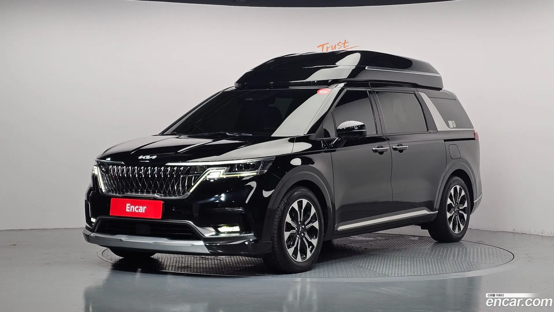 Main__Slider__Photo:Canival Kia 2022.4-0