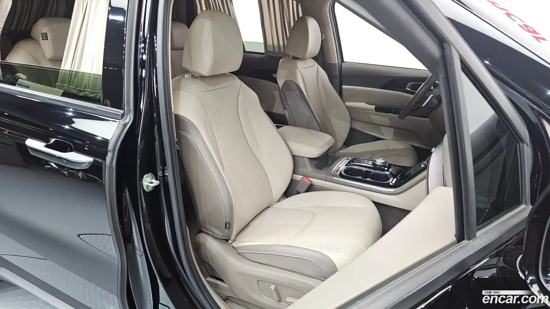 Canival Kia 2022.4-OPTION-015