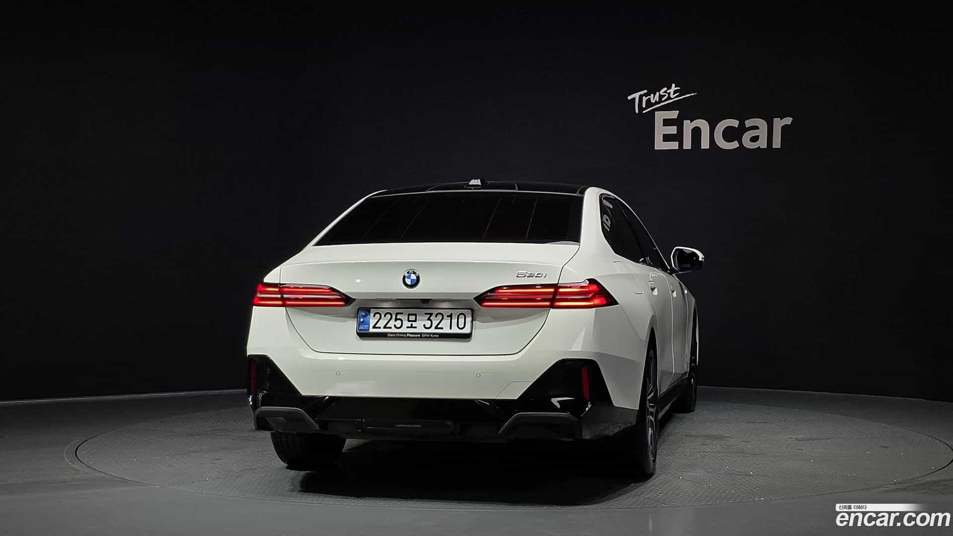 5-Series BMW 2025.0-OUTER-004