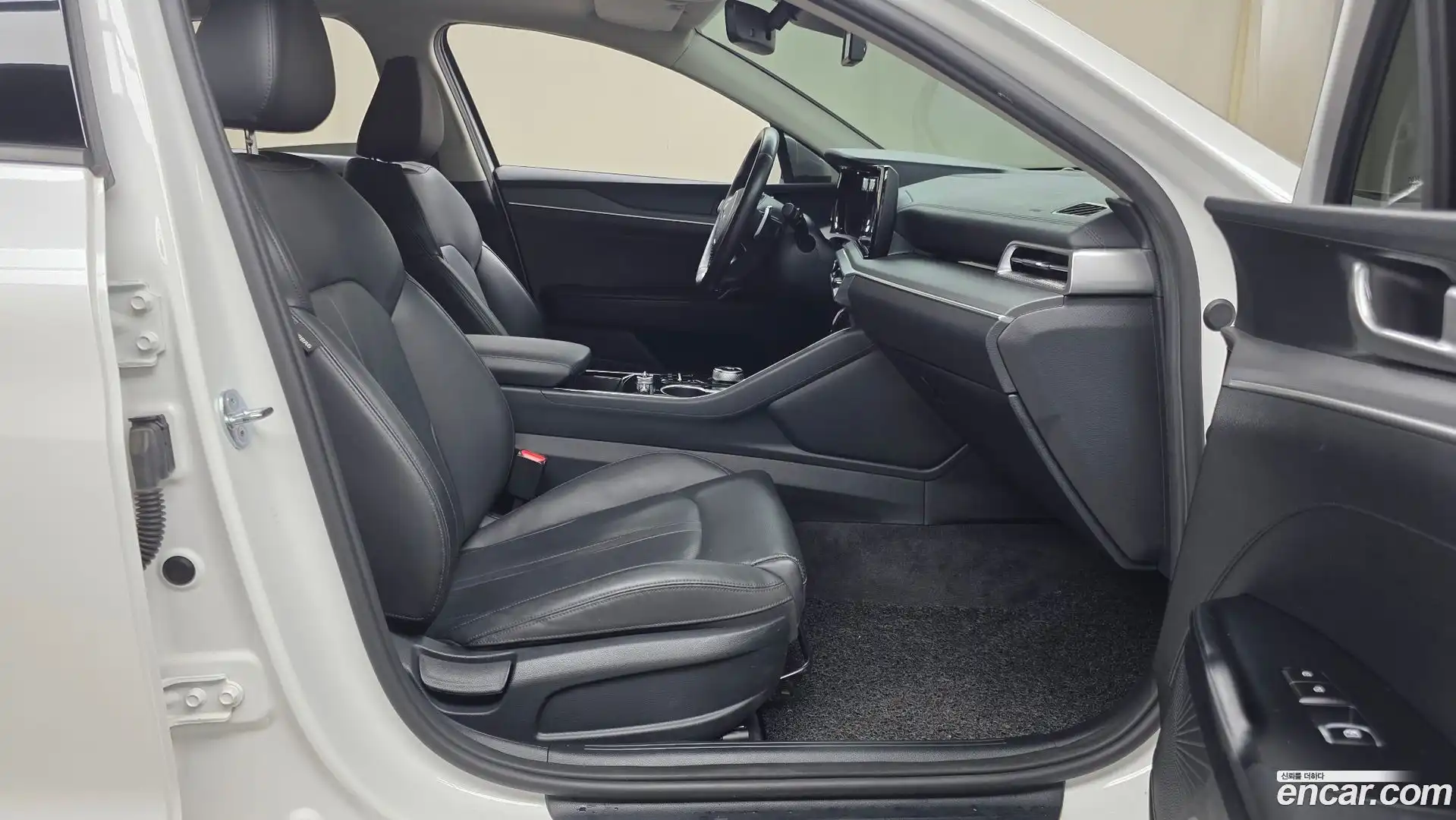 K5 Kia 2023.0-OPTION-015
