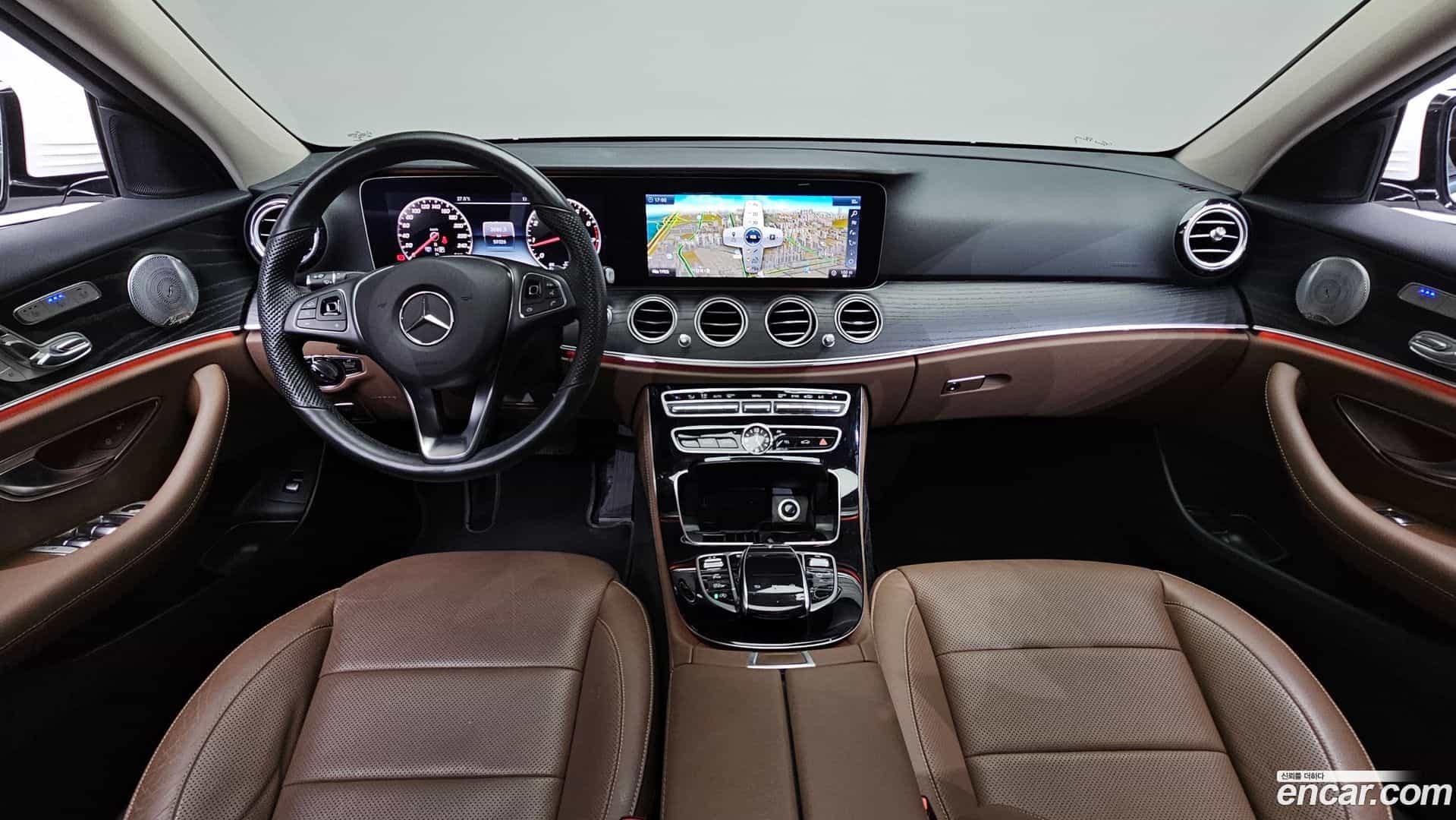 E-Class Mercedes-Benz 2018.6-INNER-007
