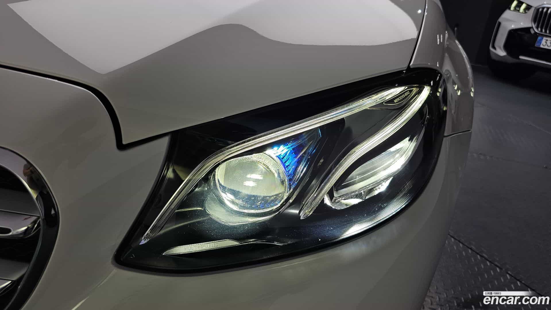 E-Class Mercedes-Benz 2018.6-OUTER-032