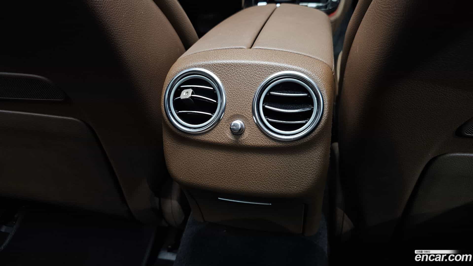 E-Class Mercedes-Benz 2018.6-OPTION-047