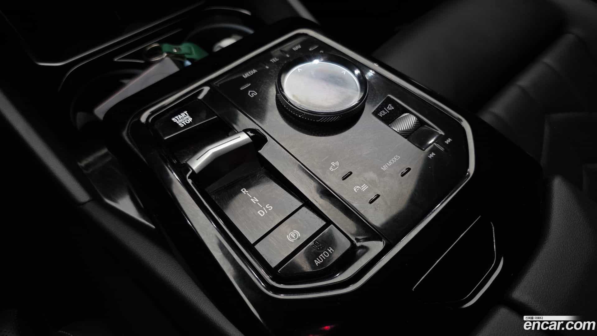 5-Series BMW 2024.6-INNER-009