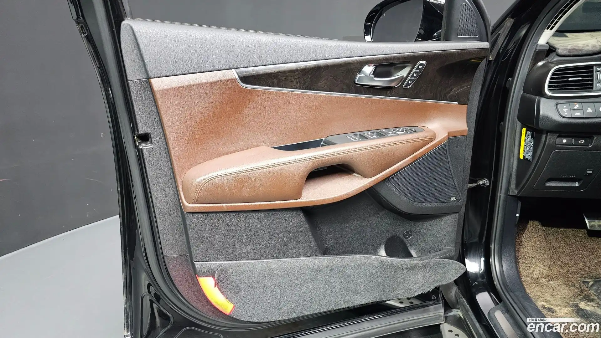 Sorento Kia 2016.8-INNER-034