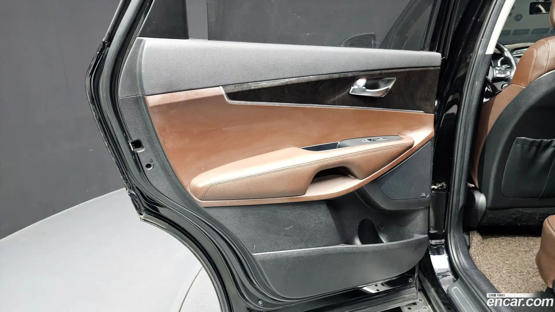 Sorento Kia 2016.8-INNER-035