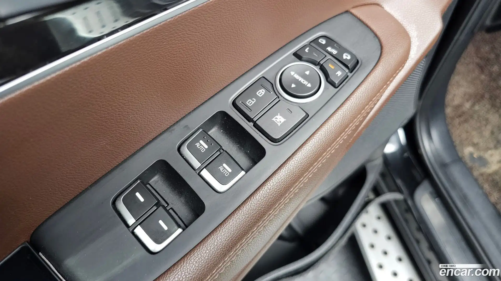 Sorento Kia 2016.8-OPTION-041