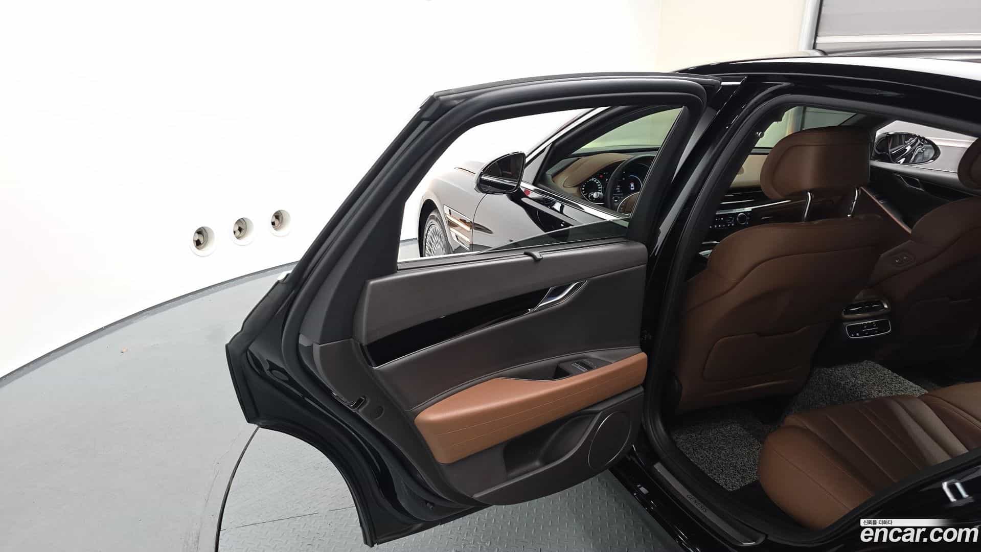 G80 Genesis 2023.5-INNER-035