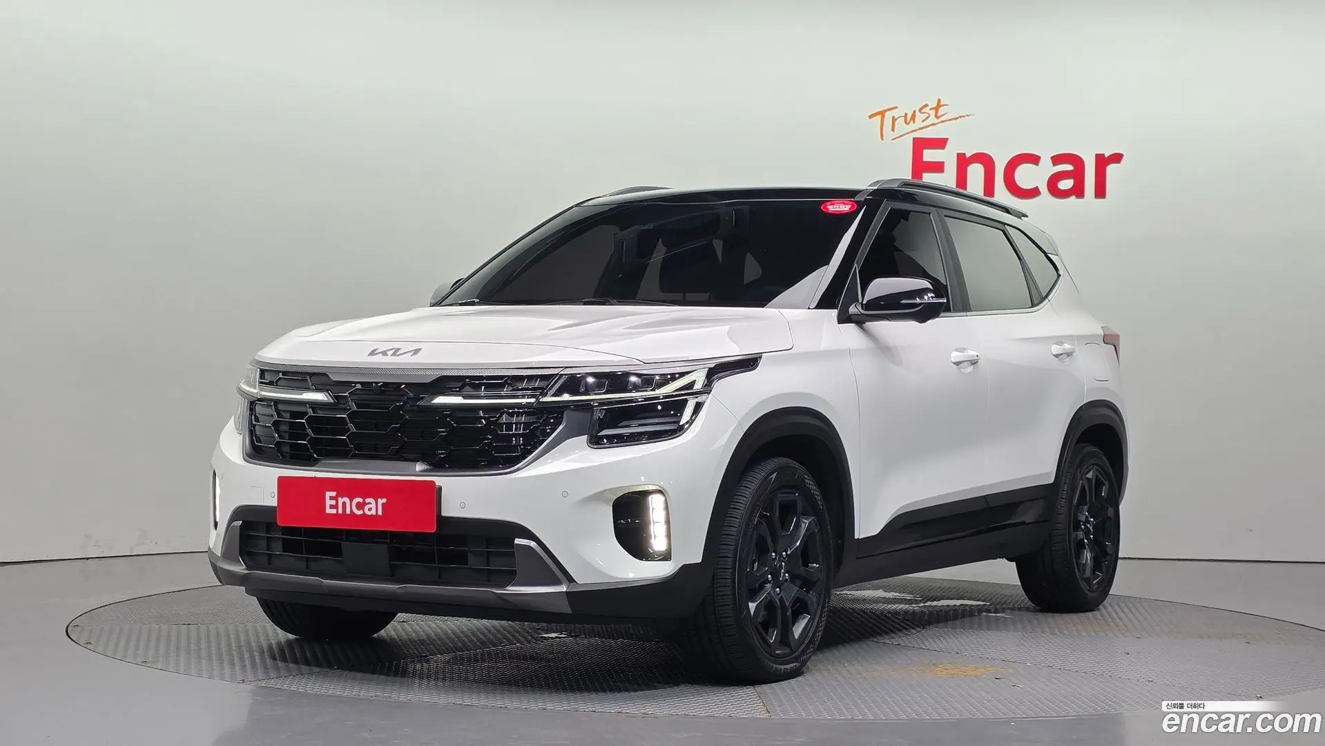 Main__Slider__Photo:Seltos Kia 2023.9-0